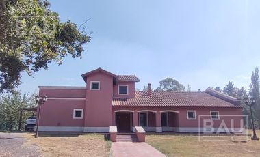 BAU PROPIEDADES- Importante Casa en Barrio Privado San Joaquín