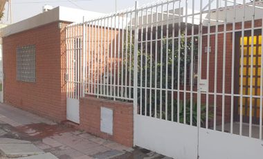 Casa más Departamento en Venta Barrio Rivadavia  3 Dormitorios