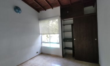 casa en arriendo en  suramérica. Cod A512119