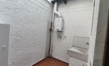 casa en arriendo en  suramérica. Cod A512119
