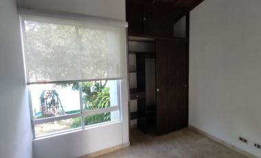 casa en arriendo en  suramérica. Cod A512119
