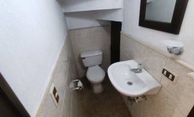 casa en arriendo en  suramérica. Cod A512119