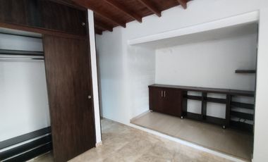 casa en arriendo en  suramérica. Cod A512119