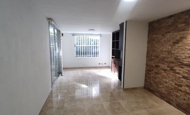casa en arriendo en  suramérica. Cod A512119