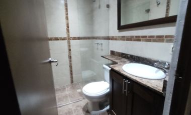casa en arriendo en  suramérica. Cod A512119