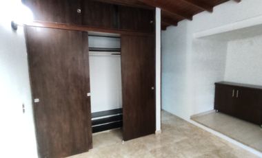 casa en arriendo en  suramérica. Cod A512119