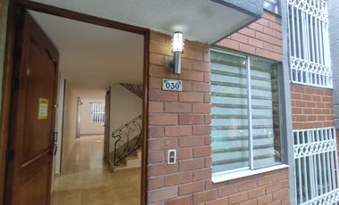 casa en arriendo en  suramérica. Cod A512119