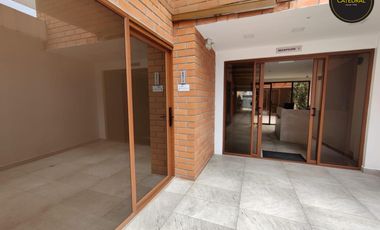 Departamento de venta en Puertas del sol – código:19696