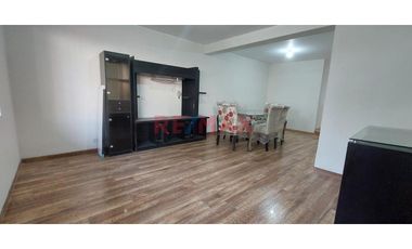 Alquiler De Hermoso Departamento En 1Er Piso, A 2 Cuadras Del Jockey Plaza Y Muy Cerca A La Universidad De Lima