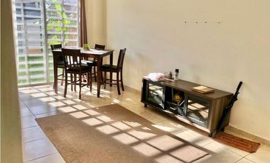 CHORRERA / CLOUSTER LOS AVELLANOS / 170m2 / 3 HABITACIONES / JARDN