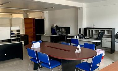 Venta o Renta de Edificio  Comercial en La Alteña II Av. Adolfo Lopez Mateos.
