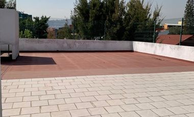 Venta o Renta de Edificio  Comercial en La Alteña II Av. Adolfo Lopez Mateos.