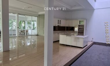 Disewakan Rumah Hook Design Tropical Modern Di Pondok Indah