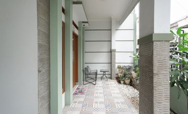 Rumah SHM Strategis 10 Mnt ke Pintu Tol Bambu Apus 1 Siap KPR J-41245