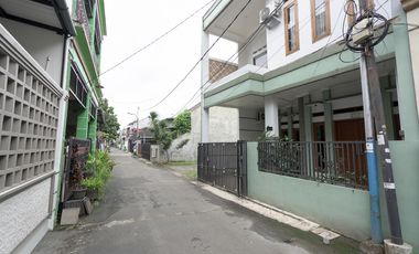 Rumah SHM Strategis 10 Mnt ke Pintu Tol Bambu Apus 1 Siap KPR J-41245