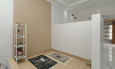 Rumah SHM Strategis 10 Mnt ke Pintu Tol Bambu Apus 1 Siap KPR J-41245