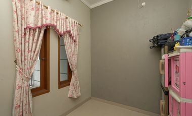 Rumah SHM Strategis 10 Mnt ke Pintu Tol Bambu Apus 1 Siap KPR J-41245