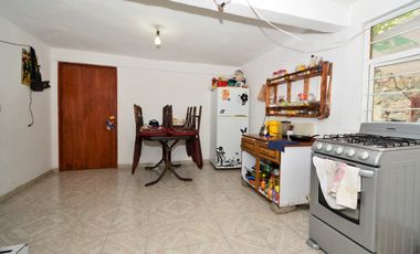 Casa en Venta Minas Palacio. Muy Amplia, con 2 Locales Comerciales
