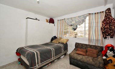 Casa en Venta Minas Palacio. Muy Amplia, con 2 Locales Comerciales