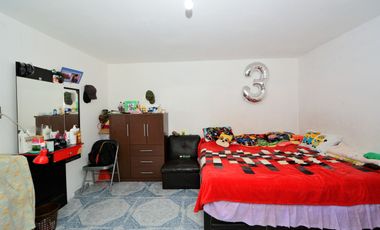 Casa en Venta Minas Palacio. Muy Amplia, con 2 Locales Comerciales