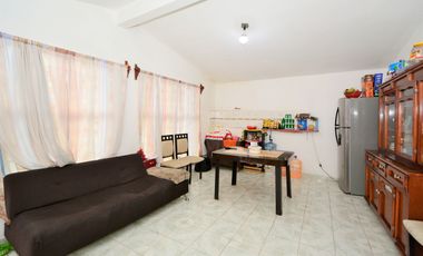 Casa en Venta Minas Palacio. Muy Amplia, con 2 Locales Comerciales