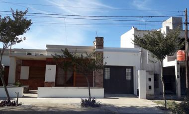 Casa en venta - 3 Dormitorios 1 Baño - 320Mts2 - Leones, Marcos Juárez, Córdoba