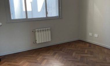 Alquiler Venta. Buenos Aires. CABA: Departamento SEMIPISO REMODELADO 4 dormitorios