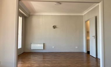 Alquiler Venta. Buenos Aires. CABA: Departamento SEMIPISO REMODELADO 4 dormitorios