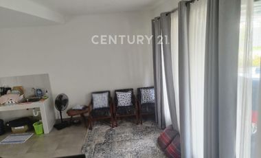 Disewakan Rumah Cantik 2 Lantai Di Kawasan Strategis BSD City.