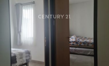 Disewakan Rumah Cantik 2 Lantai Di Kawasan Strategis BSD City.