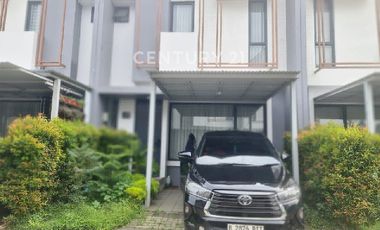 Disewakan Rumah Cantik 2 Lantai Di Kawasan Strategis BSD City.