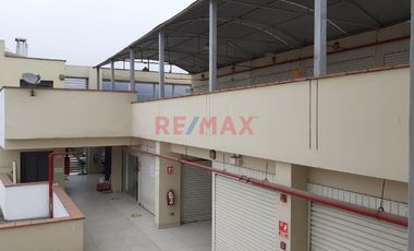 Oportunidad para negocio a precio de ocasión, local de 7 m2. en el segundo piso, con punto de agua, stand para salón de belleza, cuidado personal, baz
