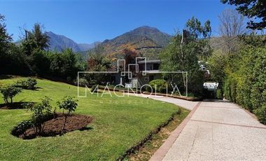 Casa en el arrayan de 1584mts totales 5 dormitorios