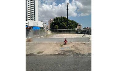 Se alquila terreno plano de 900 mts en Parque Lefevre $2,750