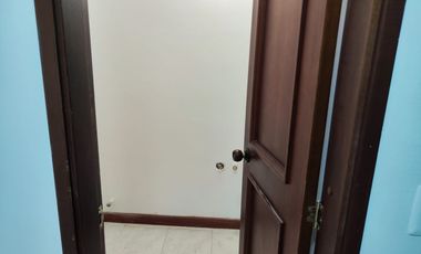 edificio en arriendo en normandía. Cod A12506