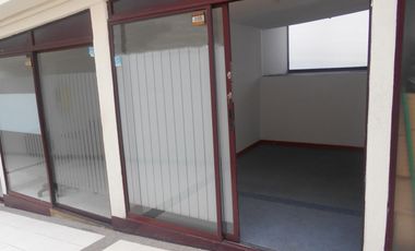 oficina en arriendo en santa bibiana. Cod A146