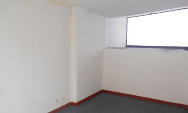 oficina en arriendo en santa bibiana. Cod A146