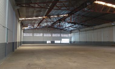 bodega en arriendo en via 40. Cod A1025