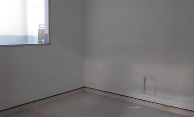 bodega en arriendo en via 40. Cod A1025