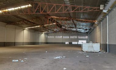 bodega en arriendo en via 40. Cod A1025