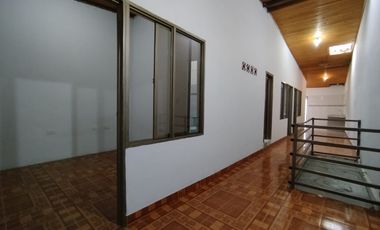 casa en venta en belalcázar. Cod V117914