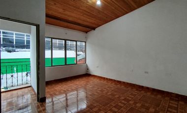 casa en venta en belalcázar. Cod V117914