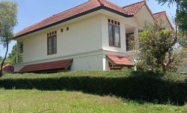 Dijual Cepat Villa Puncak Resort Siap Huni dan Fully Furnished di Cianjur Jawa Barat