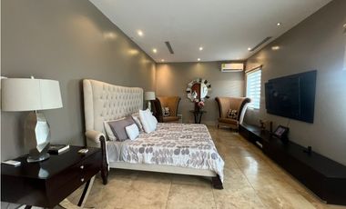 Venta de casa en Santa María, Fairway Estates