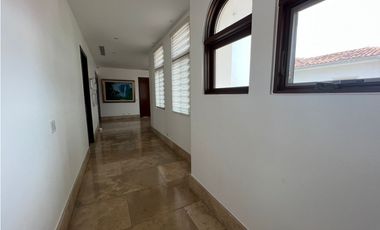 Venta de casa en Santa María, Fairway Estates