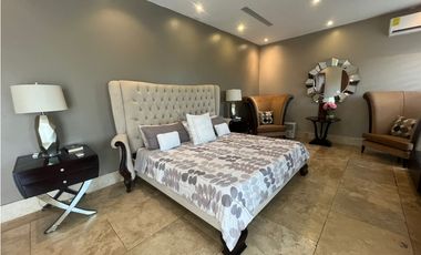 Venta de casa en Santa María, Fairway Estates
