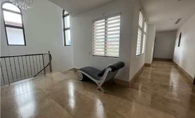 Venta de casa en Santa María, Fairway Estates