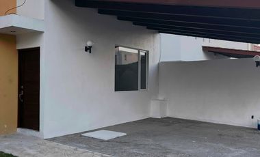 CASA EN VENTA DE. UNA PLANTA EN COTO AL NORTE AGUASCALIENTES