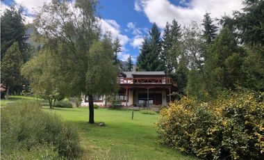 EN VENTA EXCELENTE CHACRA DE 2 HA CON 2 CASAS, 2 DPTOS Y QUINCHO CH143