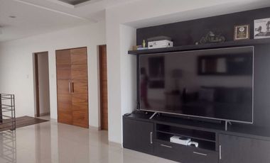 venta casa en juriquilla 5 recamaras precio de oportunidad